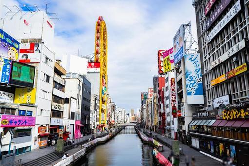 大阪で有名なショッピング・グルメエリア「難波」の住みやすさや魅力を関西人が解説するよ！の記事画像